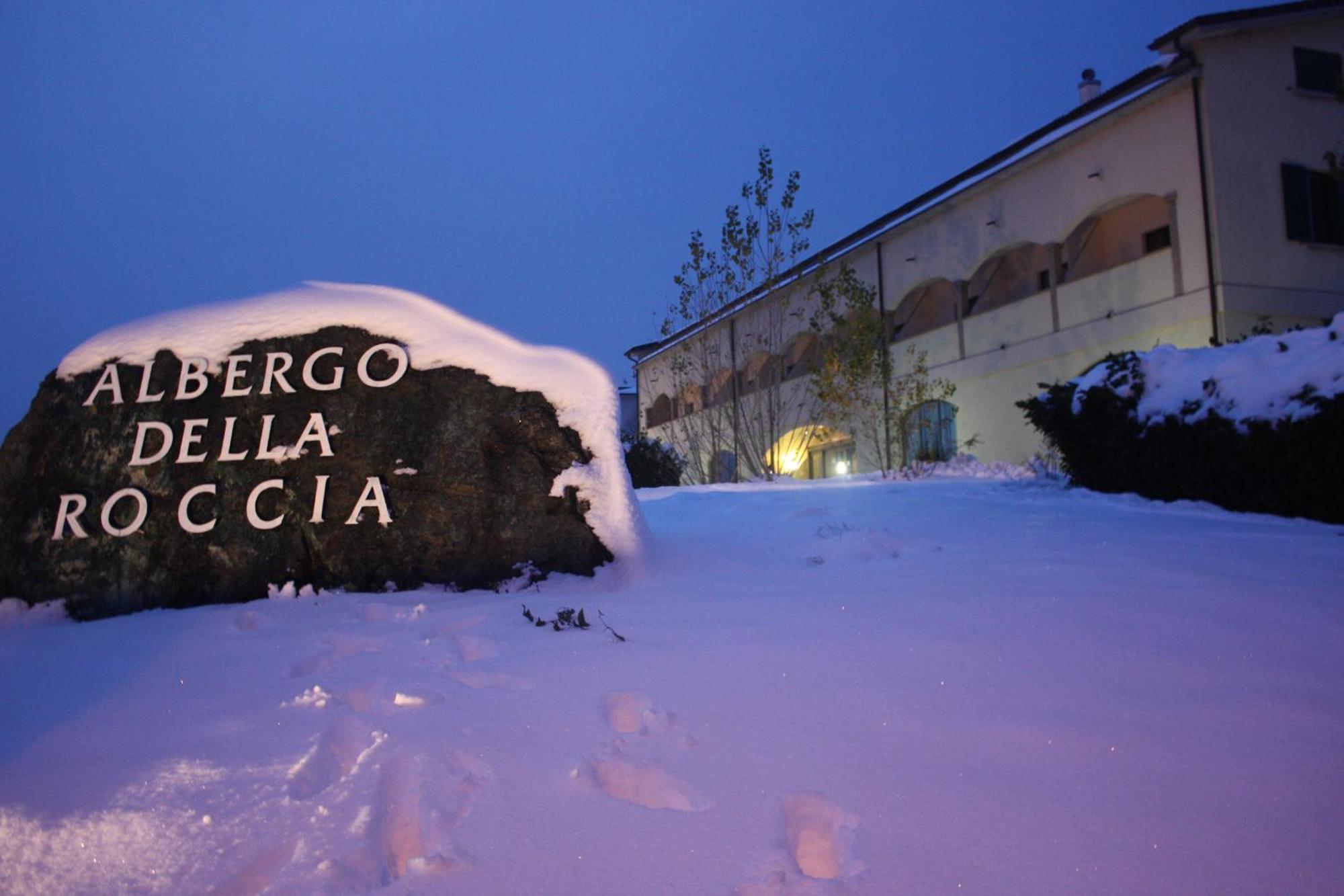 Albergo Della Roccia Varano deʼ Melegari Zewnętrze zdjęcie