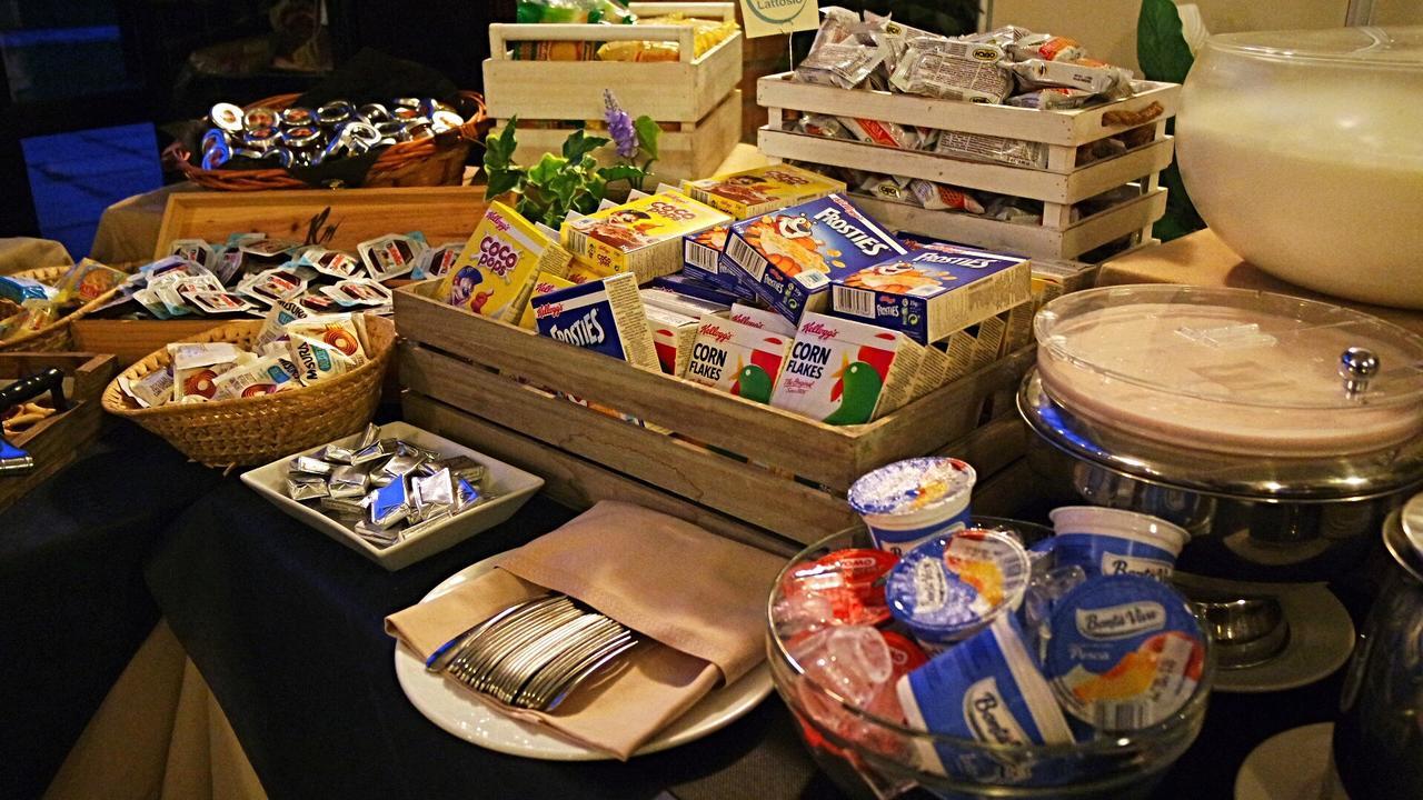 Albergo Della Roccia Varano deʼ Melegari Zewnętrze zdjęcie